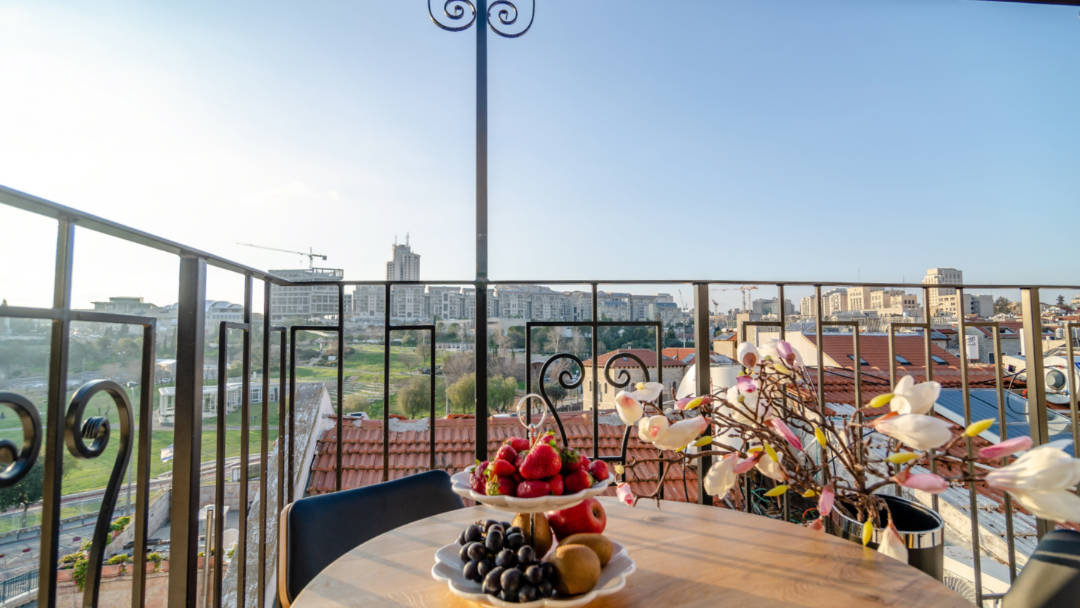 Suit_Double_with_Balcony-4
